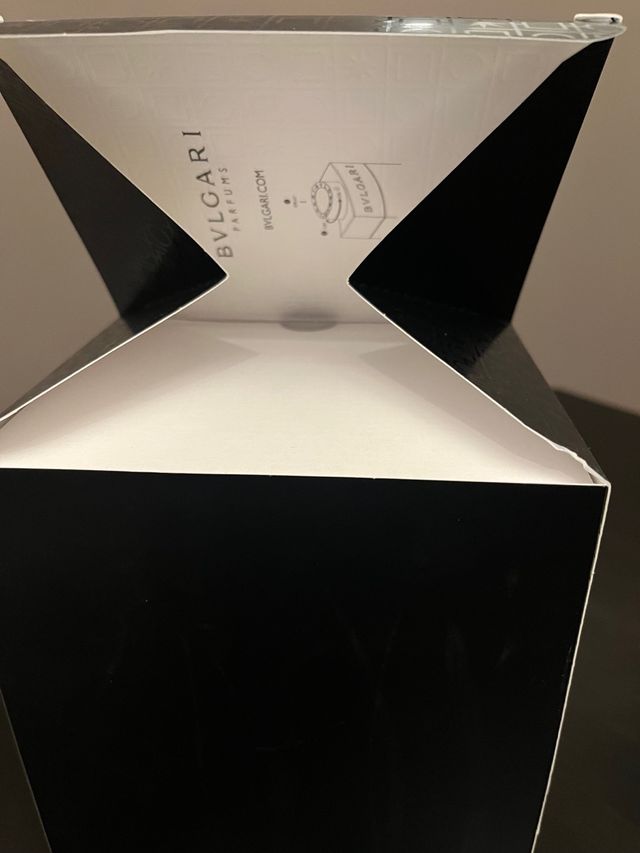 scatola Bulgari Roma nera con scritta ottone