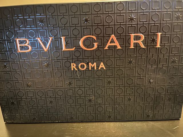 scatola Bulgari Roma nera con scritta ottone