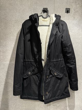 Abrigo Hollister Negro mujer talla S