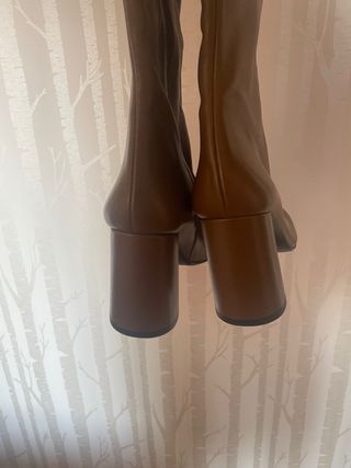 Botas altas de piel
