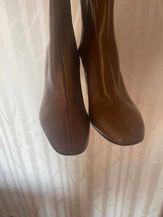 Botas altas de piel