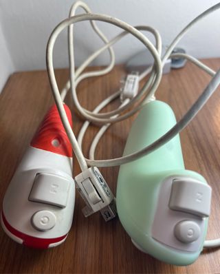 2 mandos Wii Nuchuk 1 original +funda regalo.