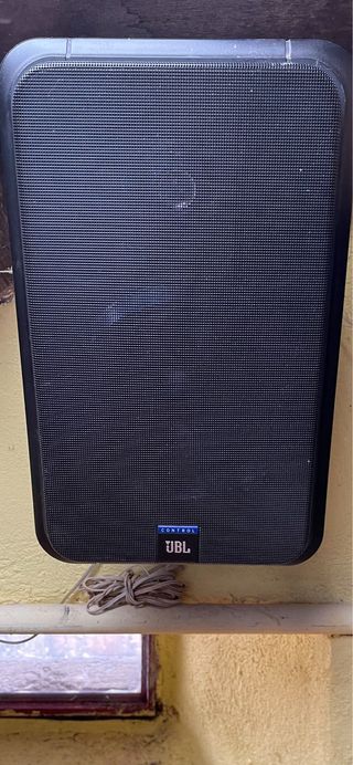 Altavoces-Monitores Jbl .