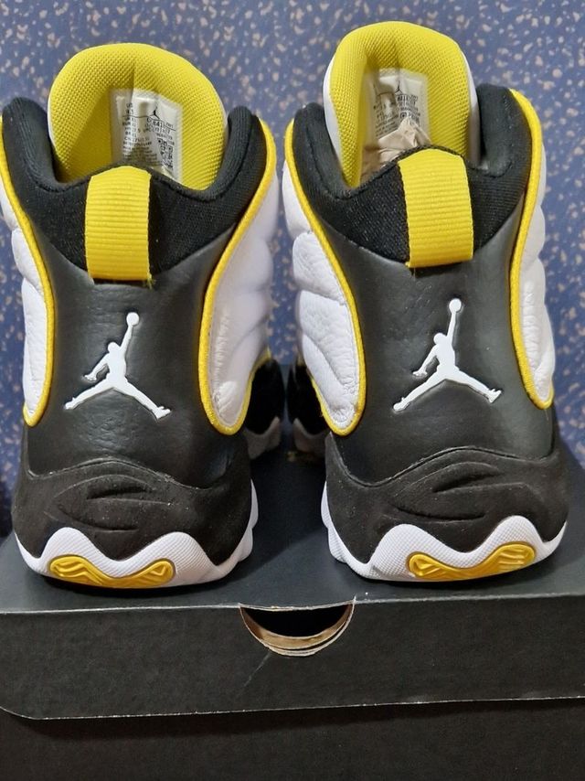 Zapatillas Nike Jordan Pro Strong Tour Amarilla.