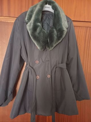 GABARDINA 3/4 CON PELO ALREDEDOR DEL CUELLO