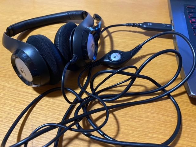 Cuffie Logitech stereo con microfono