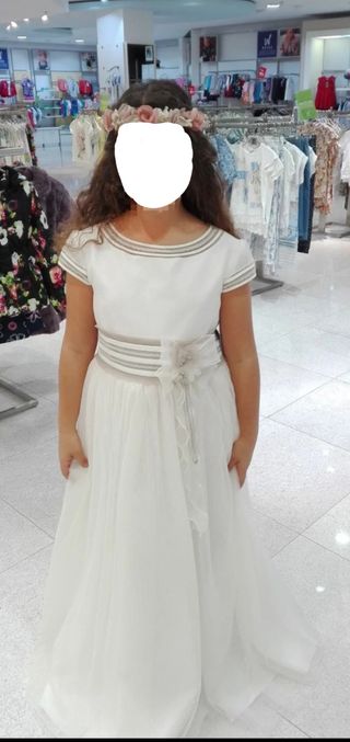 Vestido de comunión en perfecto estado