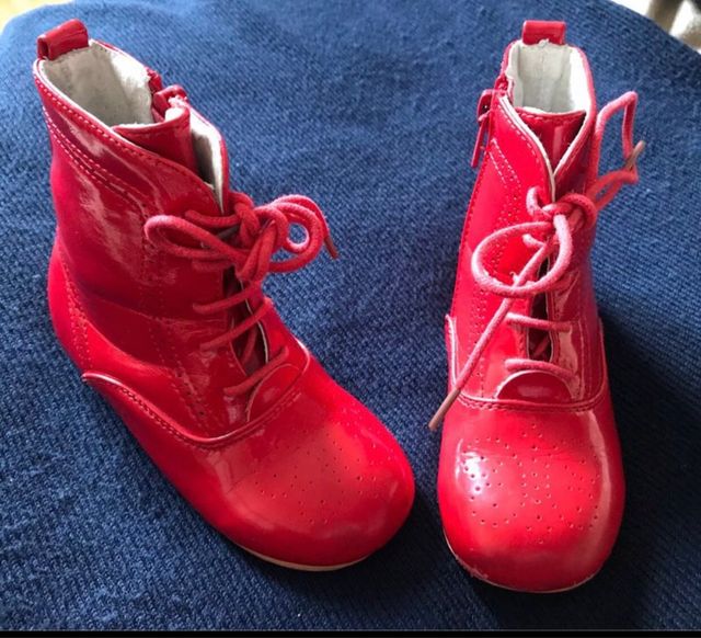 Botines rojos charol muy cookies T25