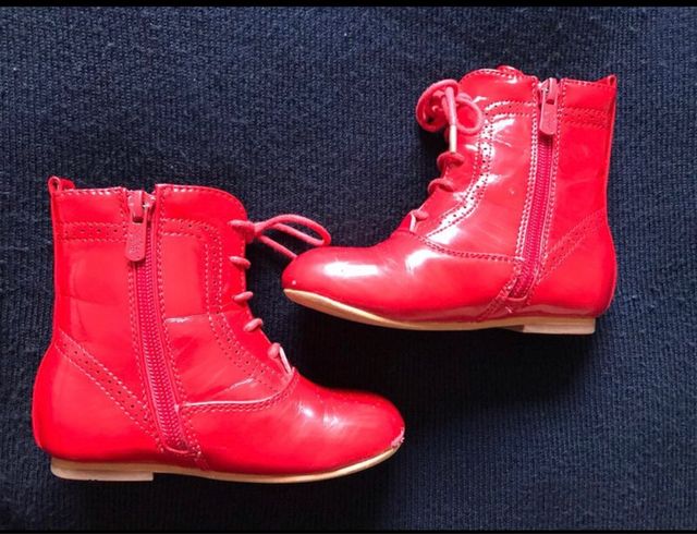 Botines rojos charol muy cookies T25