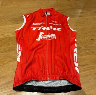 TALLA (M). CHALECO INVIERNO TREK