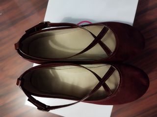 ZAPATOS DE MUJER O NIÑA.