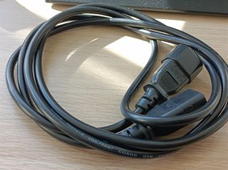 Cable prolongador de alimentación IEC 2,30 metros