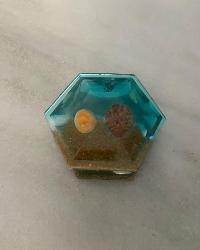 Joyero con forma hexagonal