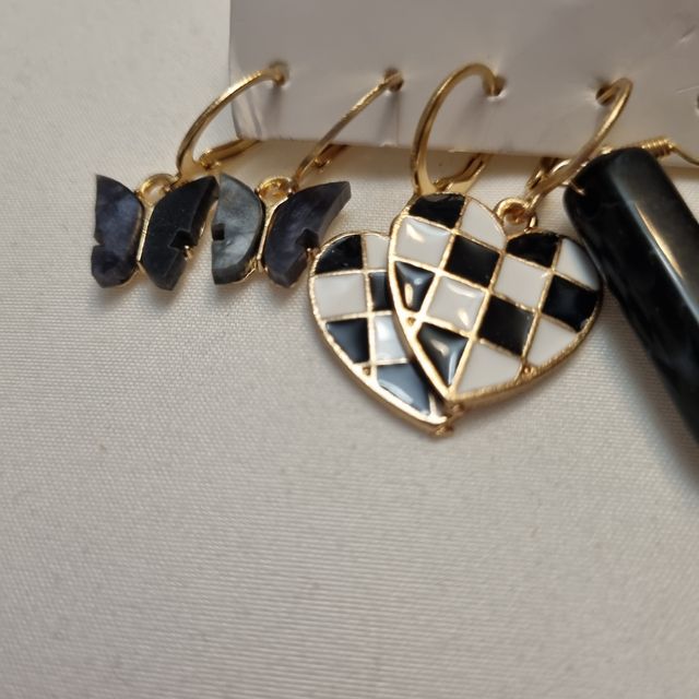 Lote 5 pares de pendientes NUEVOS