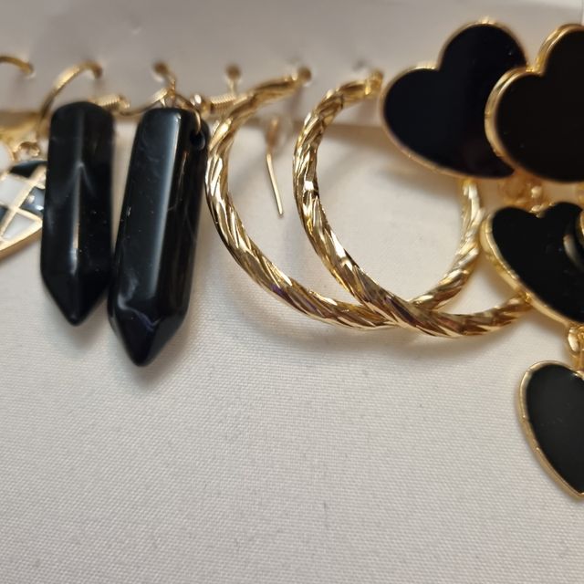 Lote 5 pares de pendientes NUEVOS