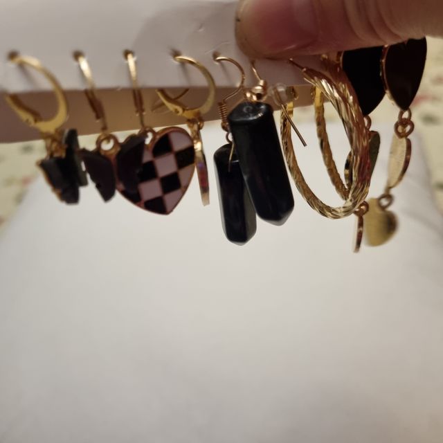 Lote 5 pares de pendientes NUEVOS