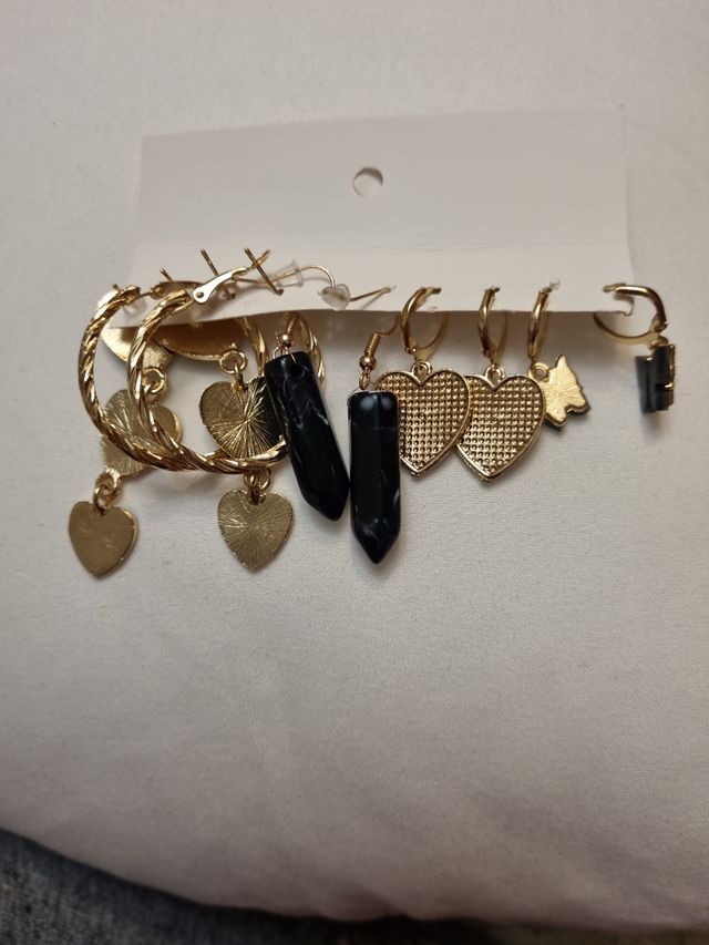 Lote 5 pares de pendientes NUEVOS