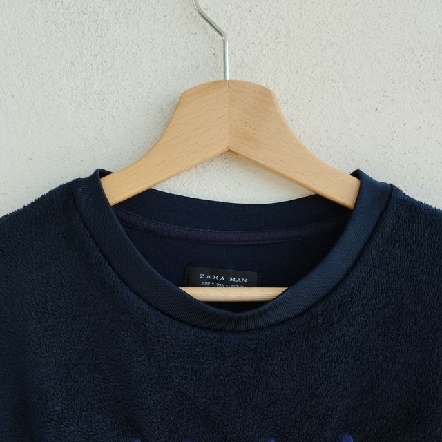 Sudadera de hombre de terciopelo azul Zara S