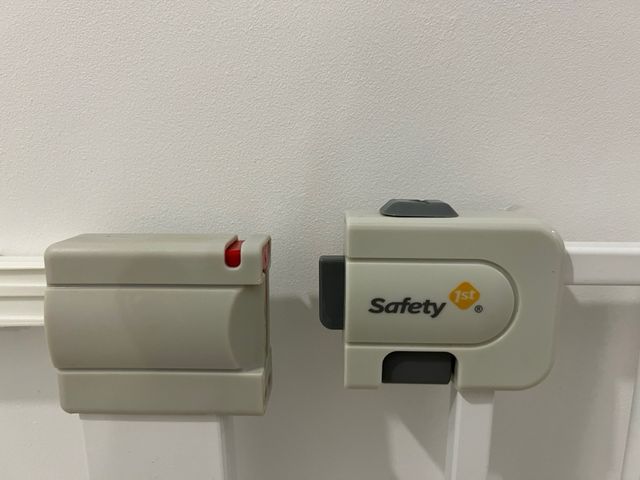Barrera Safety 1st Easy Close + Extensión 14 cm