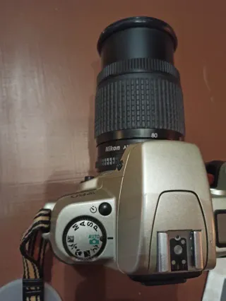 Cámara réflex Nikon F60