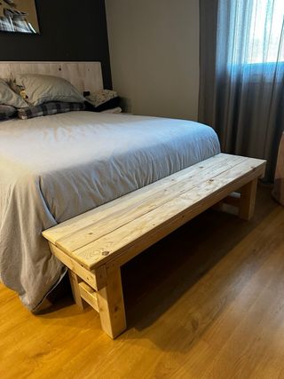 banco madera pino con zocalo linea nordica