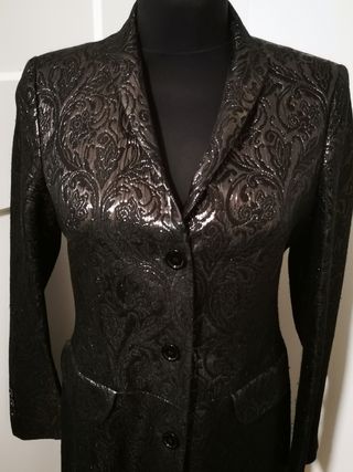 Elegante conjunto abrigo y falda T.40