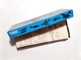 Kit modellismo Artiplast D.H. Tiger Moth scala1/50