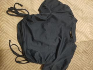 5 Tops y un vestido 3 pantalones y 1 falda
