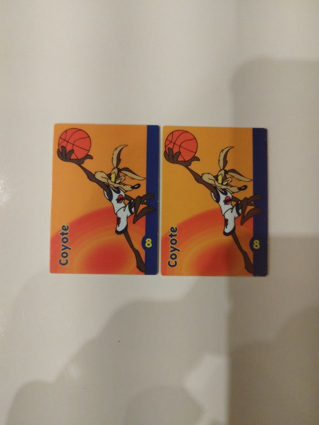 Tarjetas Space Jam Danone