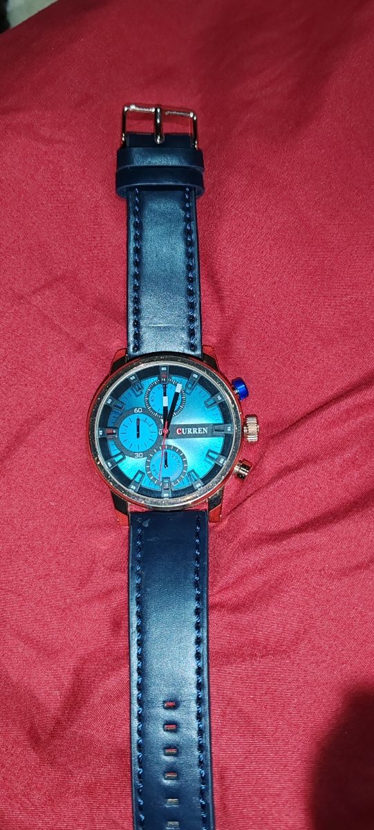 Reloj marca CURREN