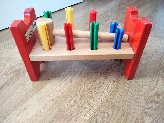 Juguete madera , bloque amartillar ikea