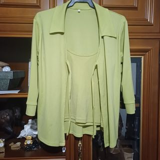 CHAQUETA Y CAMISETA TIRANTES 