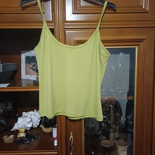 CHAQUETA Y CAMISETA TIRANTES 