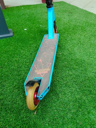 Patinete Scooter BLAZER PRO ciclone Clam QUAD.