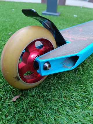 Patinete Scooter BLAZER PRO ciclone Clam QUAD.
