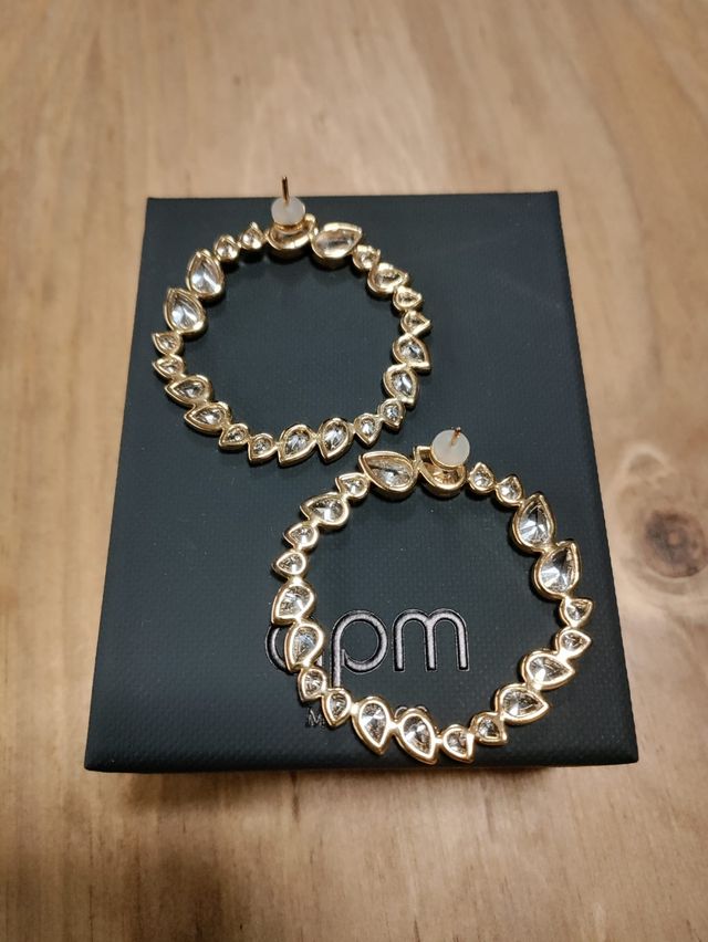 Orecchini APM Monaco tondi goccia