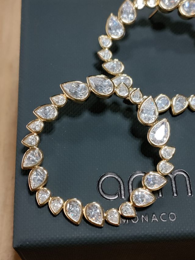 Orecchini APM Monaco tondi goccia