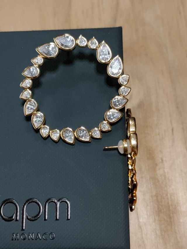 Orecchini APM Monaco tondi goccia