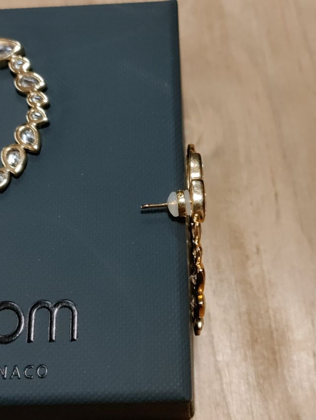 Orecchini APM Monaco tondi goccia