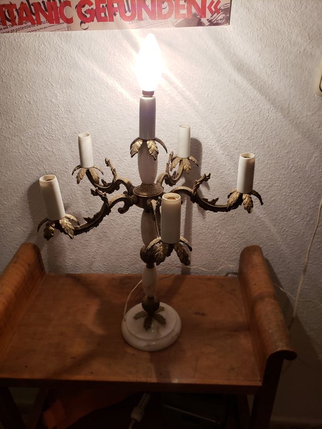 Lámpara mestia antigua