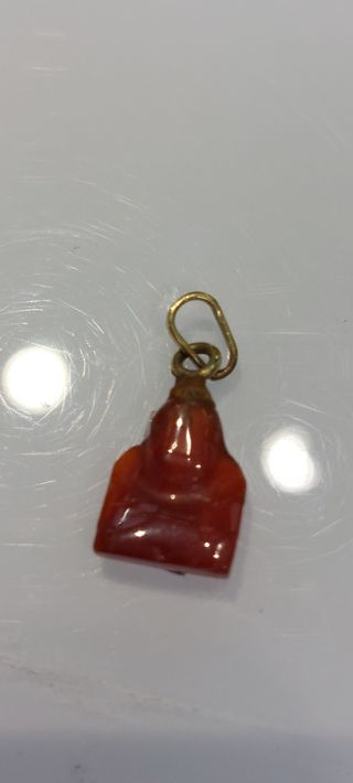 Colgante de buda en ambar