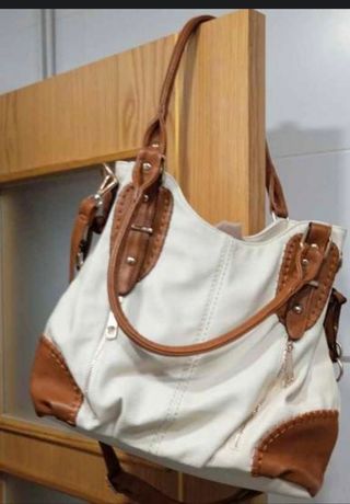 Bolso 👜 piel skey. crema marrón amplio y cómodo 