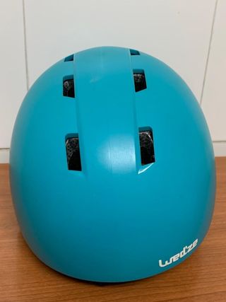 CASCO ESQUI Y SNOWBOARD NIÑOS. USADO SOLO UNA VEZ.