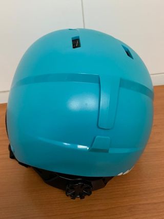 CASCO ESQUI Y SNOWBOARD NIÑOS. USADO SOLO UNA VEZ.