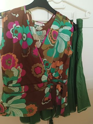 Conjunto falda y blusa Trucco