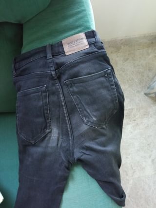 Pantalón vaquero negro de mujer &Bear
