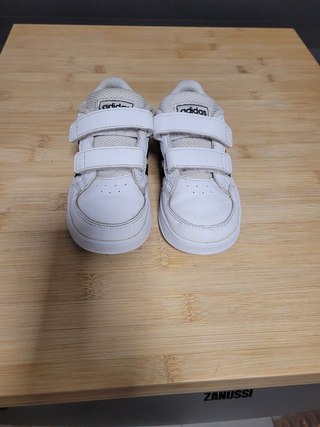 Zapatillas Adidas talla 26