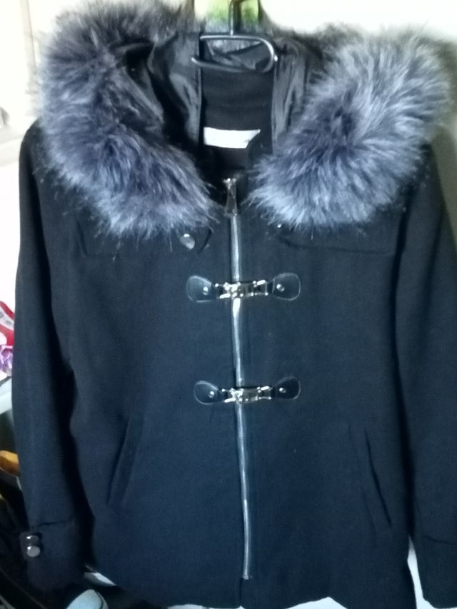 Chaquetón con capucha 