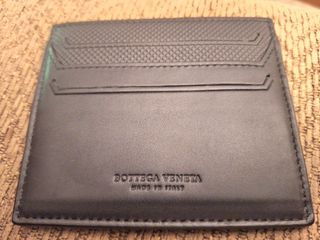 Tarjetero de Bottega Veneta piel negra