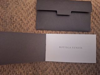 Tarjetero de Bottega Veneta piel negra